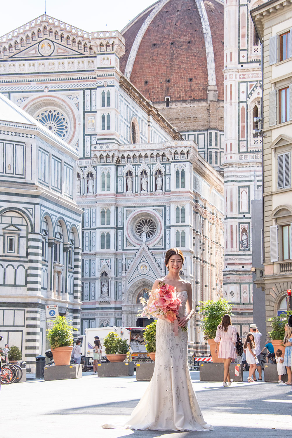 フィレンツェ 大聖堂(DUOMO)を背景にウェディングフォト