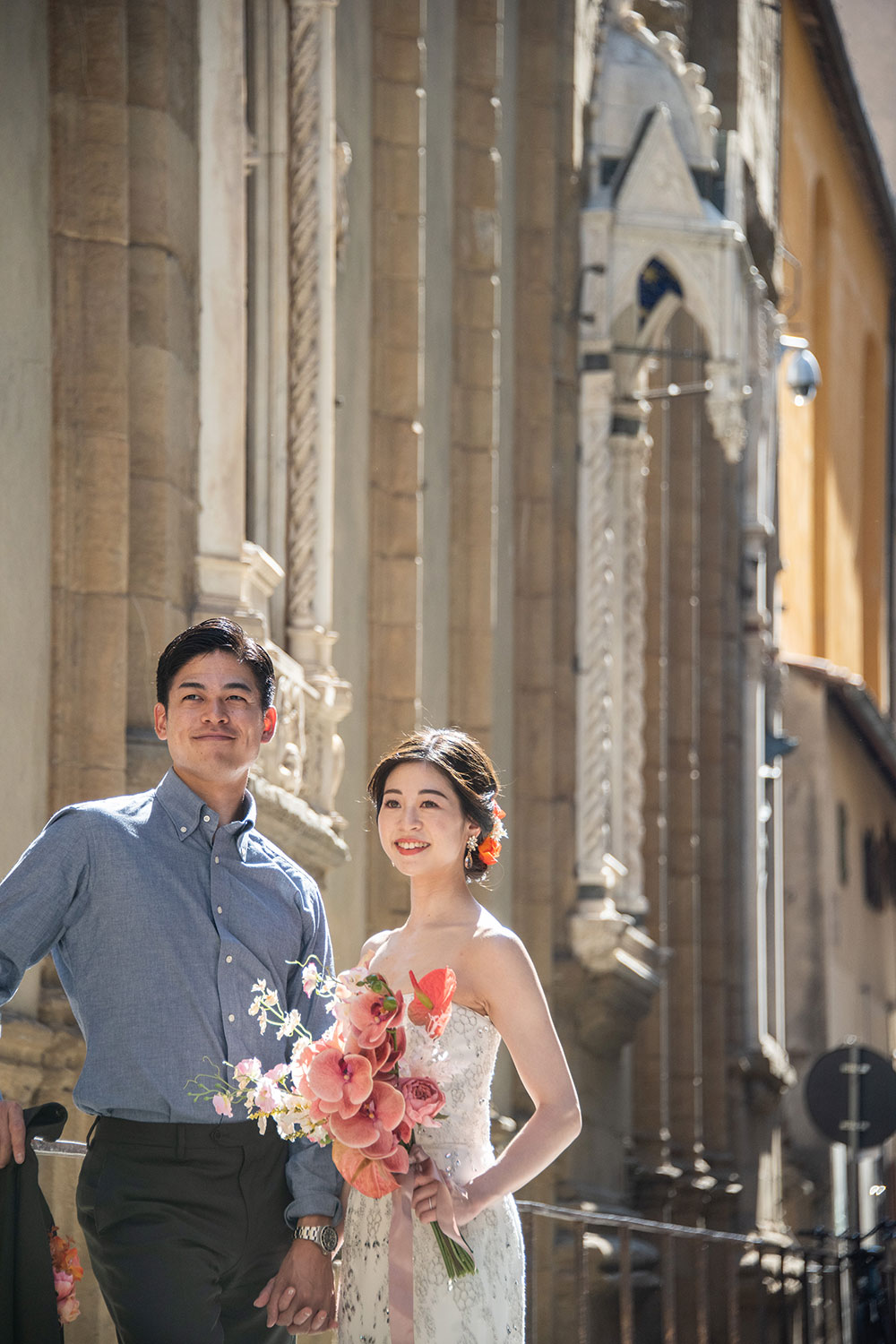 フィレンツェ ランベルティ通りでの新郎新婦